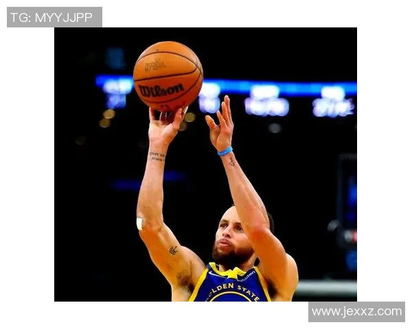 足球明星高清写真展现运动魅力与风采的完美瞬间 足球明星高清写真展现运动魅力与风采的完美瞬间